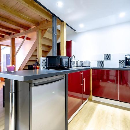 Le Chalet Apartment อองกูแลม ภายนอก รูปภาพ
